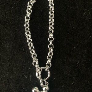 Chic Silver Necklace with Heart Charm